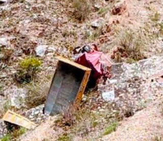 दुःखद खबर : टिहरी के लंबगांव में गहरी खाई में गिरने से डंपर हुआ दुर्घटनाग्रस्त दो व्यक्तियों की दर्दनाक मौत