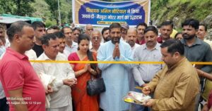 कर्णप्रयाग: विधायक अनिल नौटियाल ने किया जयकंडी-मैखुरा मोटर मार्ग का भव्य उद्घाटन, अब PMGSY संवारेगी सड़क की सूरत