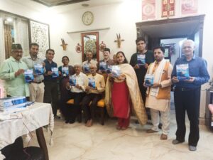 वरिष्ठ साहित्यकार रमेश चंद्र घिल्डियाल ‘सरस’ का काव्य संग्रह ‘पलकों के पार सागर’ लोकार्पित, सादगीपूर्ण समारोह में उमड़े दिग्गज