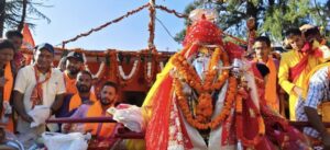 उत्तराखंड देव संस्कृति के अनूठे रंग: 20 साल बाद हुआ मां दशमद्वार और भाई लाटू-केदारू का ऐतिहासिक मिलन, गौचर में कालिंका उत्सव की धूम