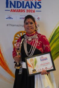 सुप्रसिद्ध लोक गायिका हेमा नेगी करासी को मिला ‘अमेजिंग इंडिया अवार्ड’, उत्तराखंड की लोक गायकी को मिली नई पहचान